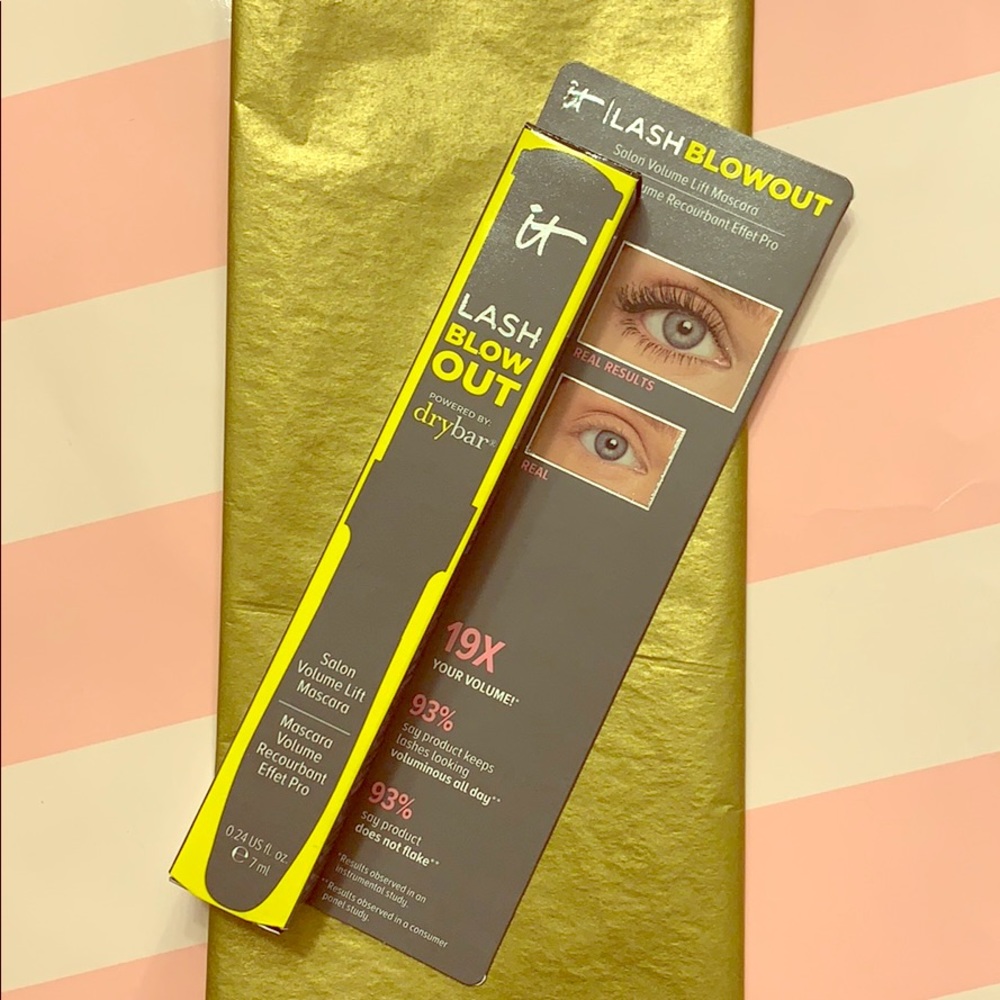 It Cosmetics/drybar Lash Blow Out